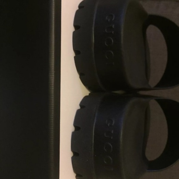 Gucci slides - Picture 4 of 4
